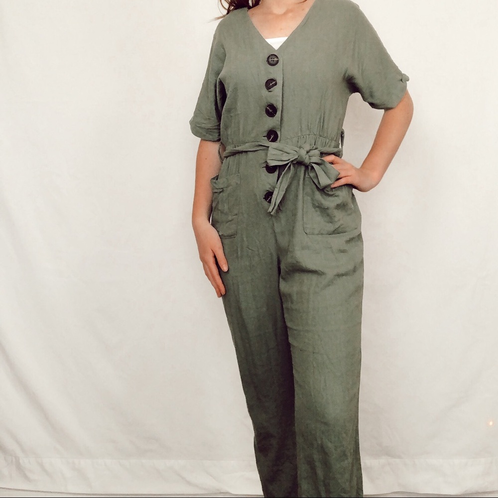 Green button jumpsuit - Picture 2 of 2